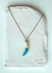 Shark tooth necklace: Dark green