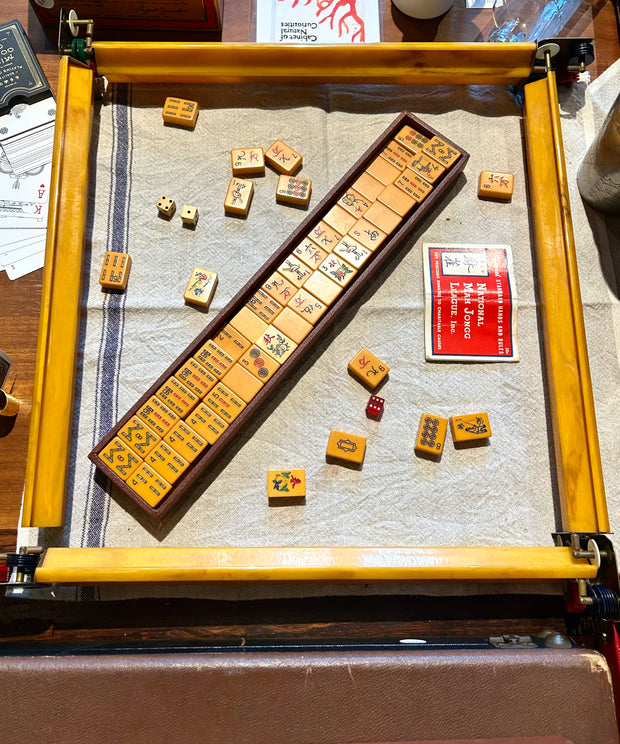 Vintage Mahjong Set