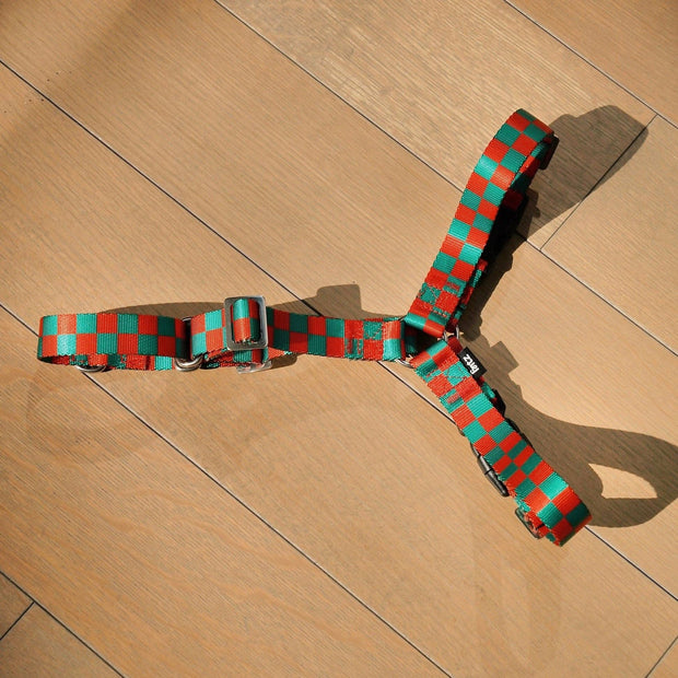 The Fritz Dog Harness | Adjustable, No-Pull & Reversible: Red Green / Medium