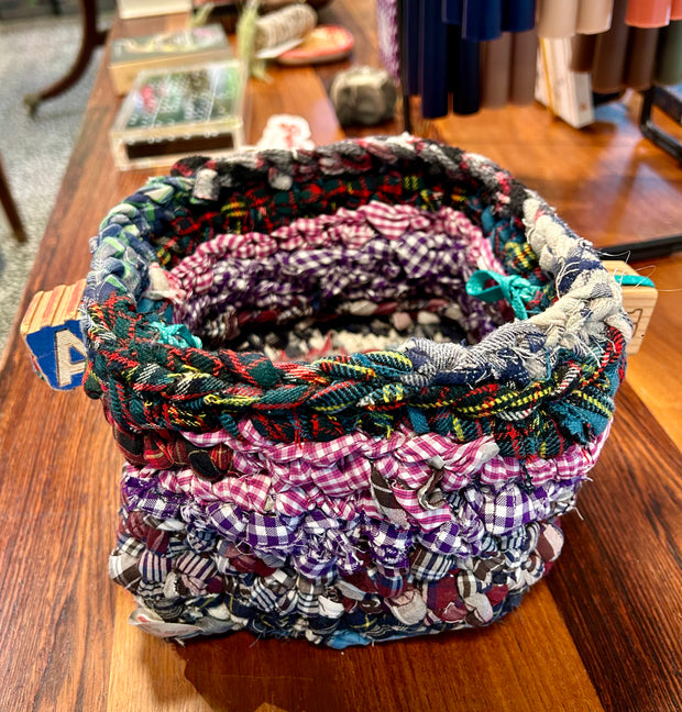 Sandye Plaid Basket