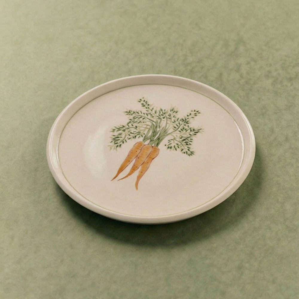 Carrot Dinner Plate with Lined Border