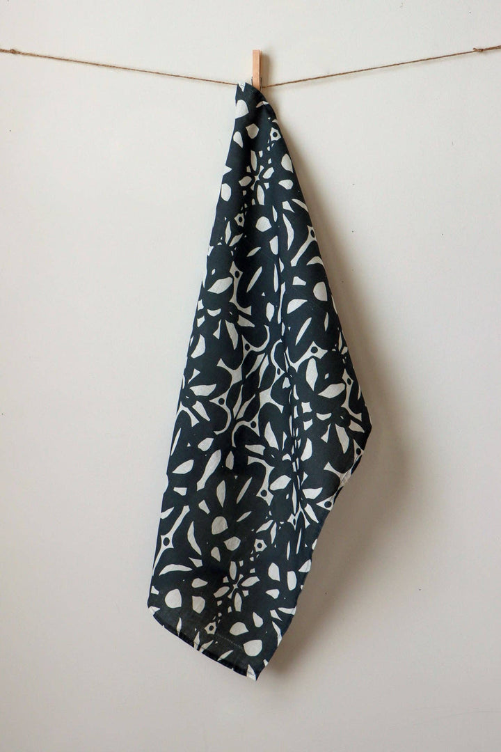 Trellis Tea Towel, black