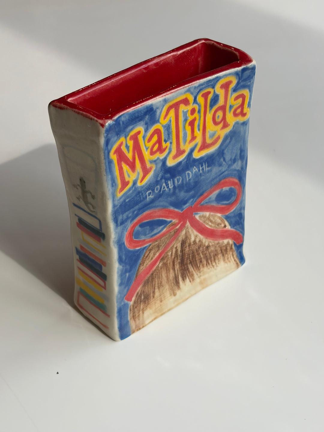 Matilda Bow Book Vase