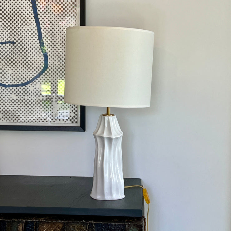 White lamp 12x5x5