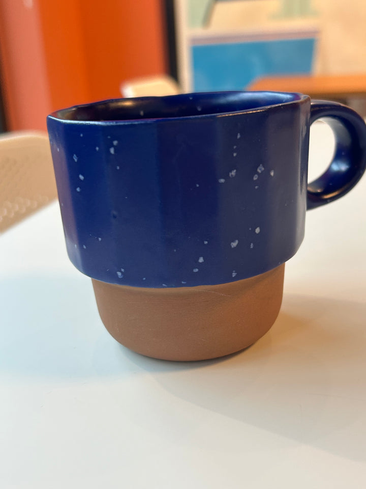 BK CLAY SA Gus Two Shape Mugs