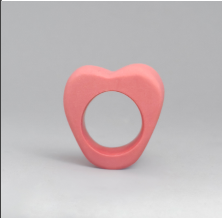 STRAWBERRY HEART PORCELAIN RING
