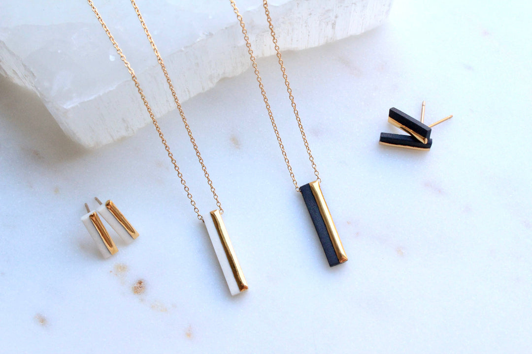 Horizontal Dipped Bar Necklace