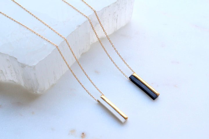 Horizontal Dipped Bar Necklace