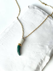 Shark tooth necklace: Dark green